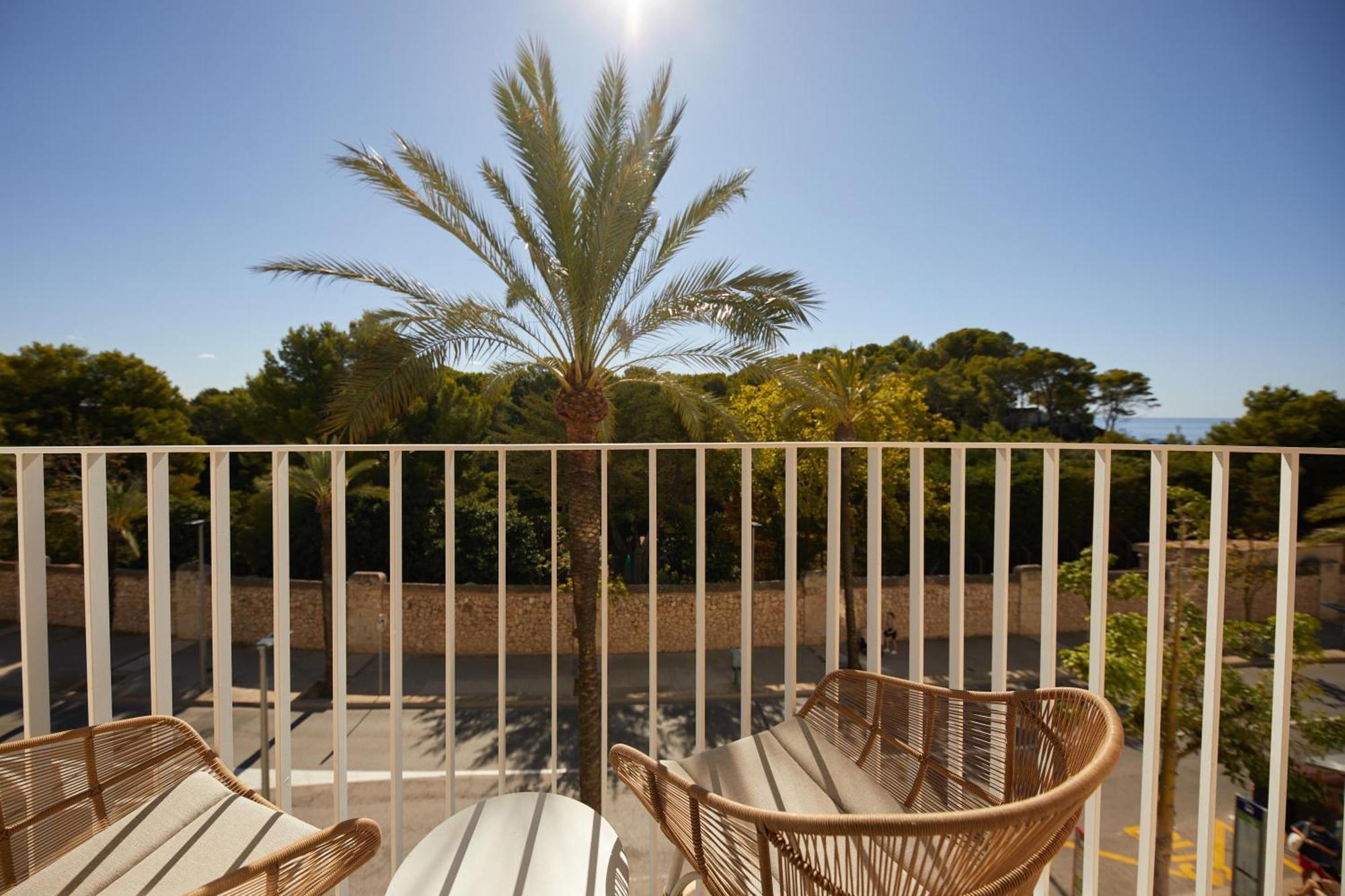 Belle Marivent Mediterranean Petit Hotell